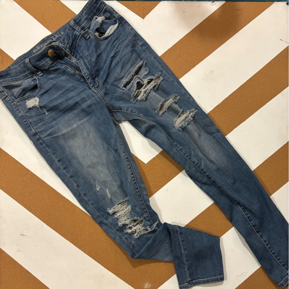 Light wash American Eagle Jean